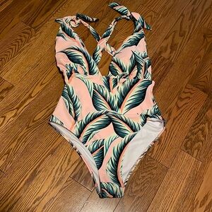 Cupshe one piece bathing suit
